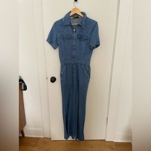 Vintage denim jumpsuit. Size small.